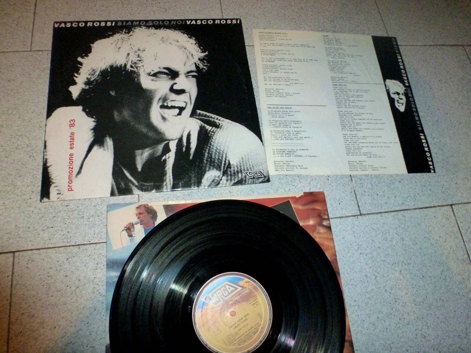 LP VASCO ROSSI SIAMO SOLO NOI /TARGA  TAL  1404/1981 1  ST  PROMOZIONE   TESTI